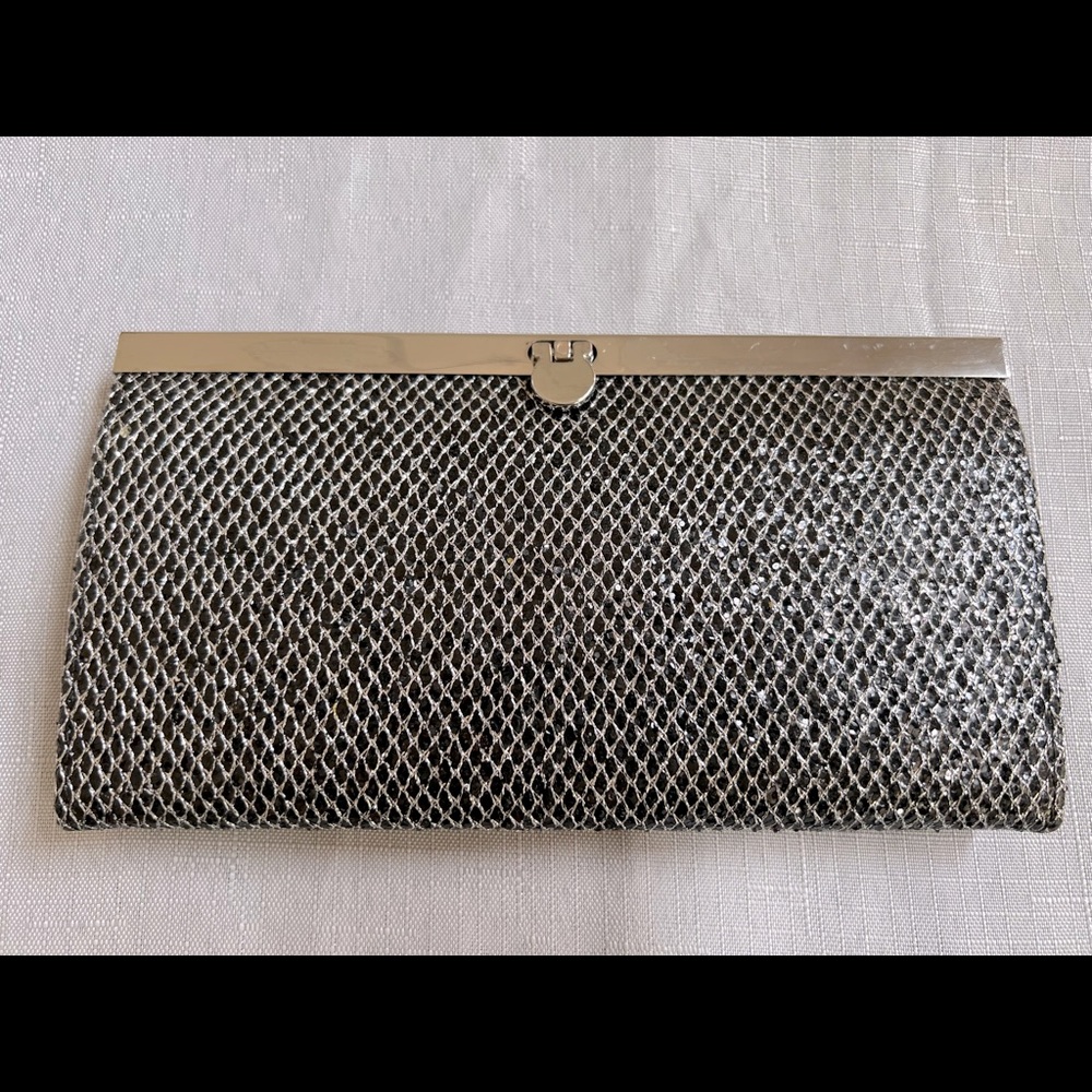 Bebe Clutch wallet silver for evening outing